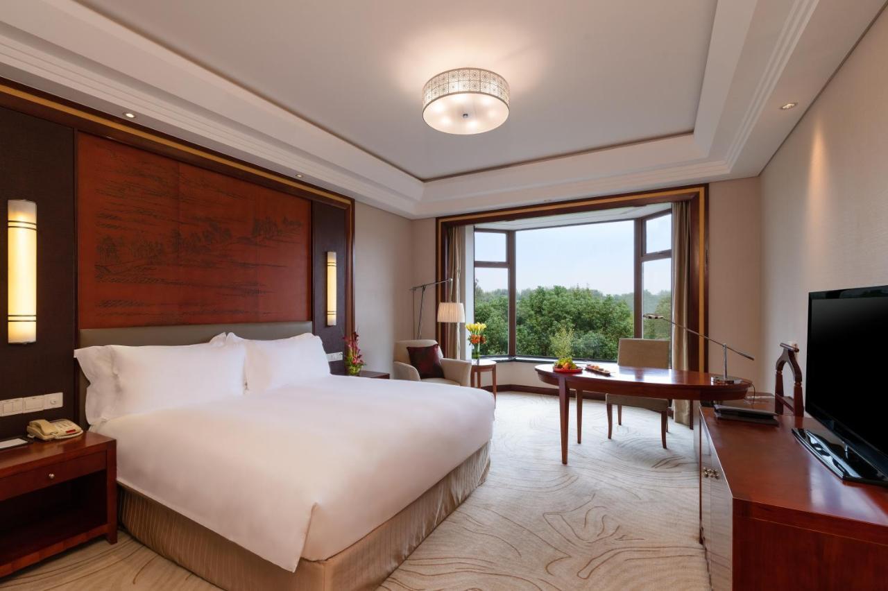 Sofitel Hangzhou Westlake - Few Steps To West Lake, With Panoramic Lake View Terrace Dış mekan fotoğraf