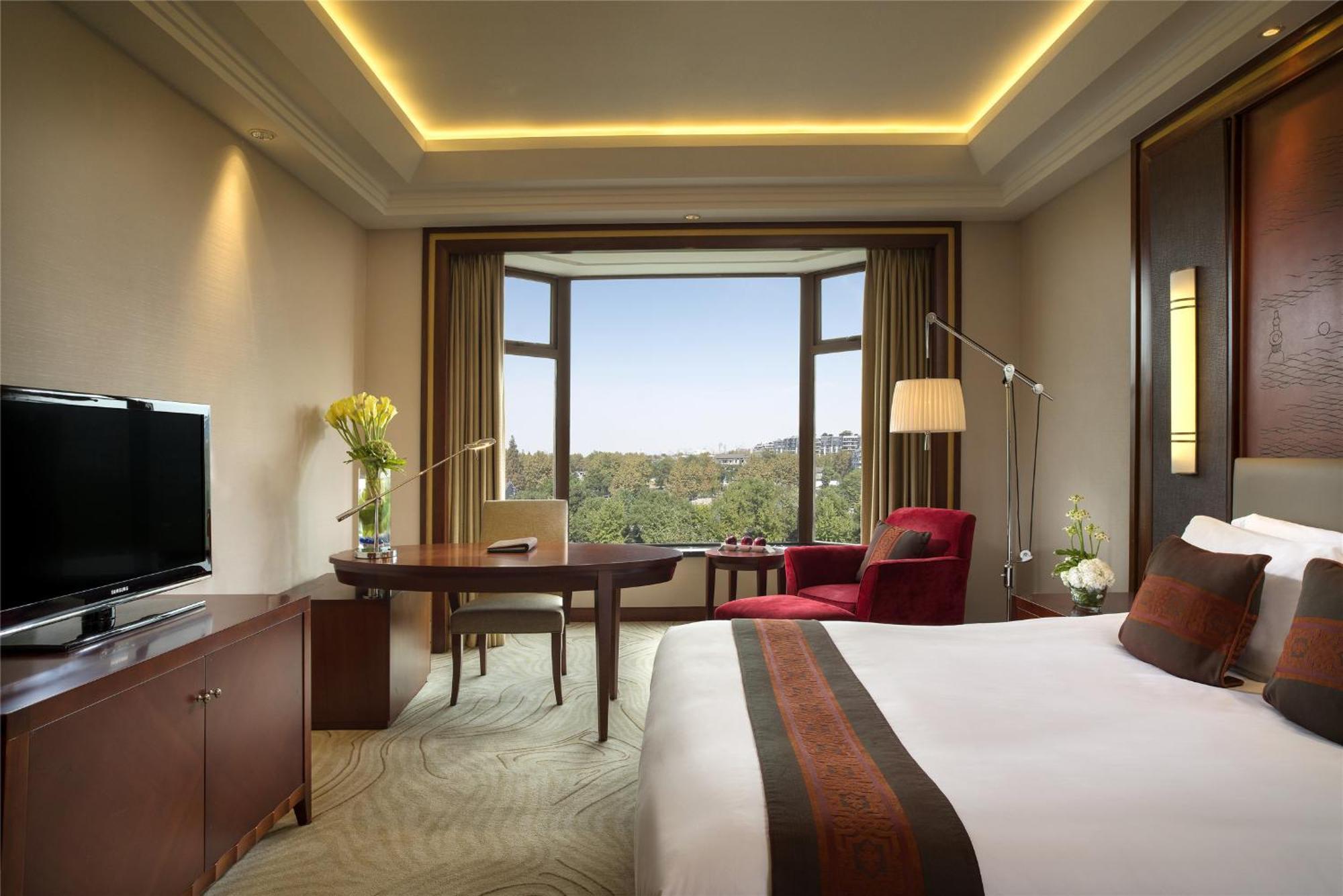 Sofitel Hangzhou Westlake - Few Steps To West Lake, With Panoramic Lake View Terrace Oda fotoğraf